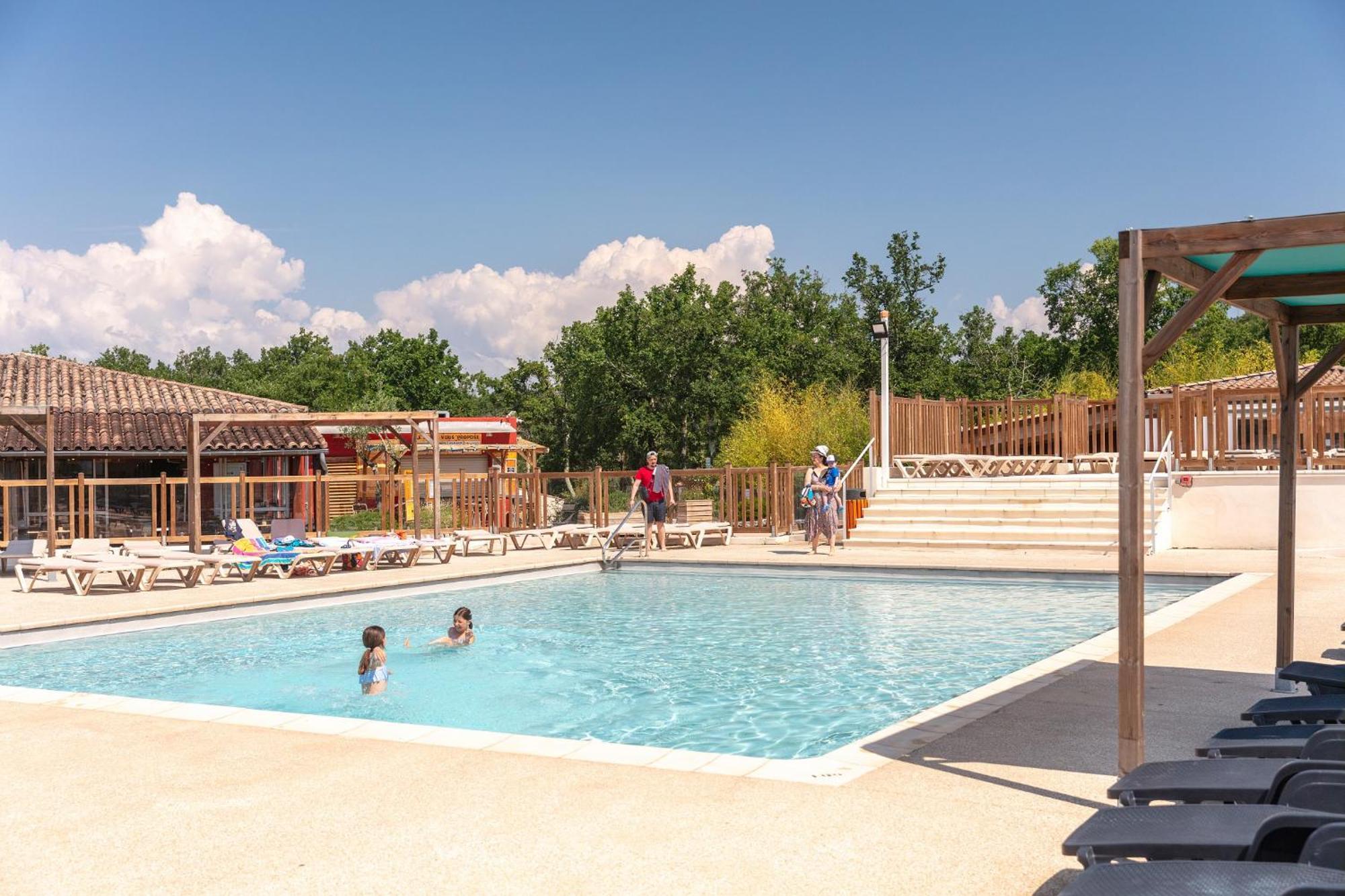 Camping Domaine De Chaussy Lagorce  Exterior photo