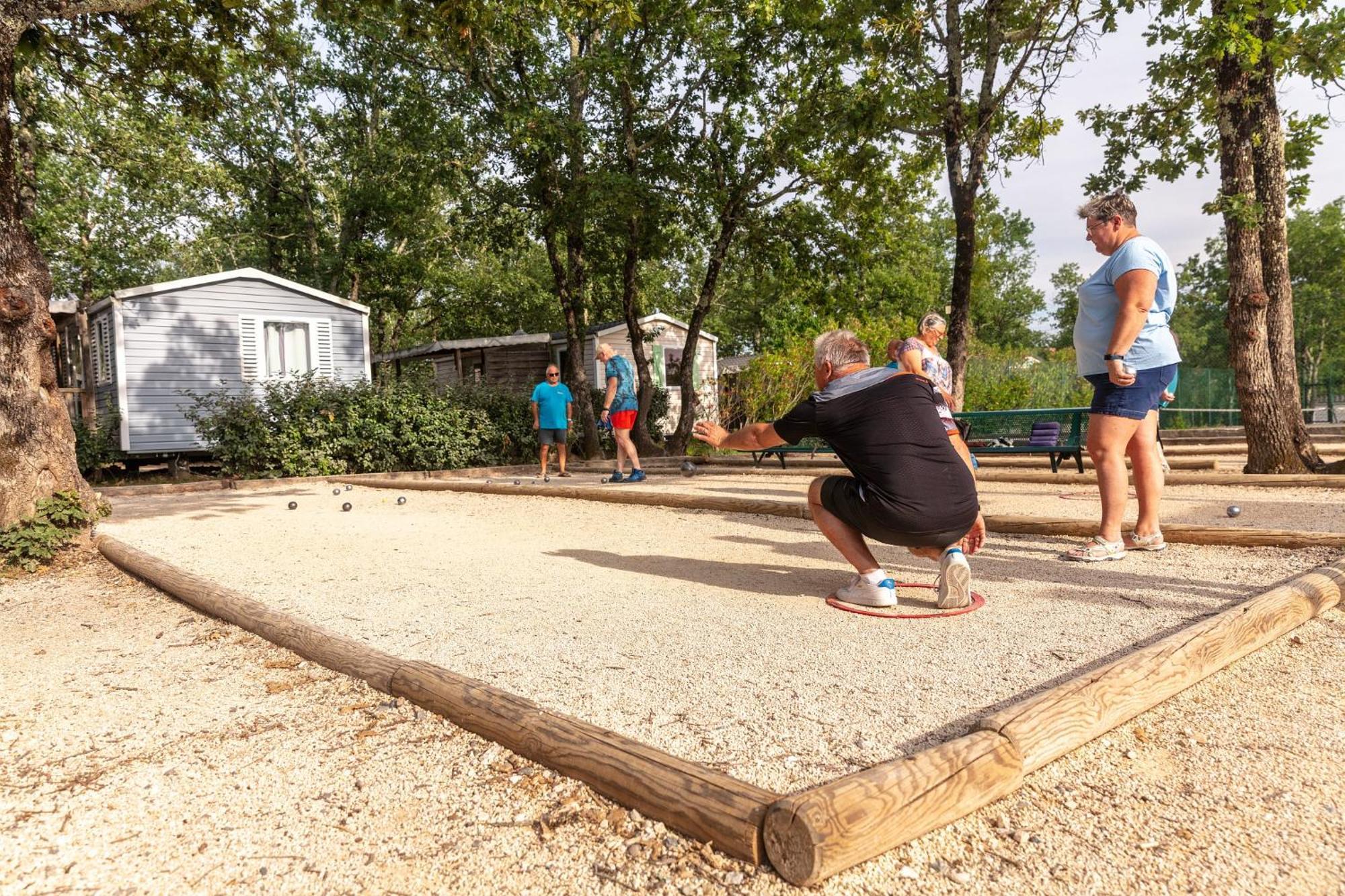 Camping Domaine De Chaussy Lagorce  Exterior photo